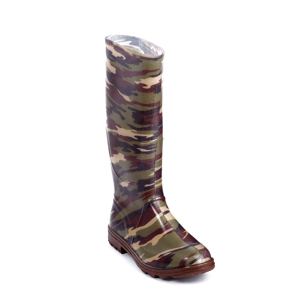 Transparent pvc knee boot with inside lining with mimetic pattern