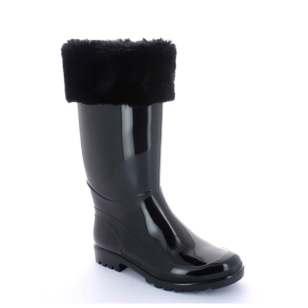 Bright finish Pvc Boot with synthetic wool inner lining and synthetic fur cuff