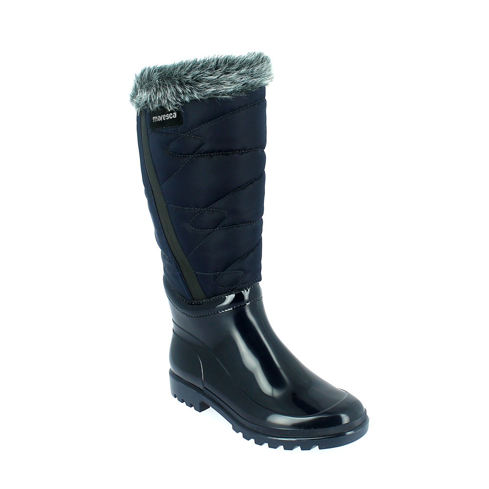 Bright finish Pvc Boot with synthetic lamb wool inner lining. Bootleg in waterproof quilted fabric, with water-repellent zip fastener and synthetic fur trim.  Made in Italy