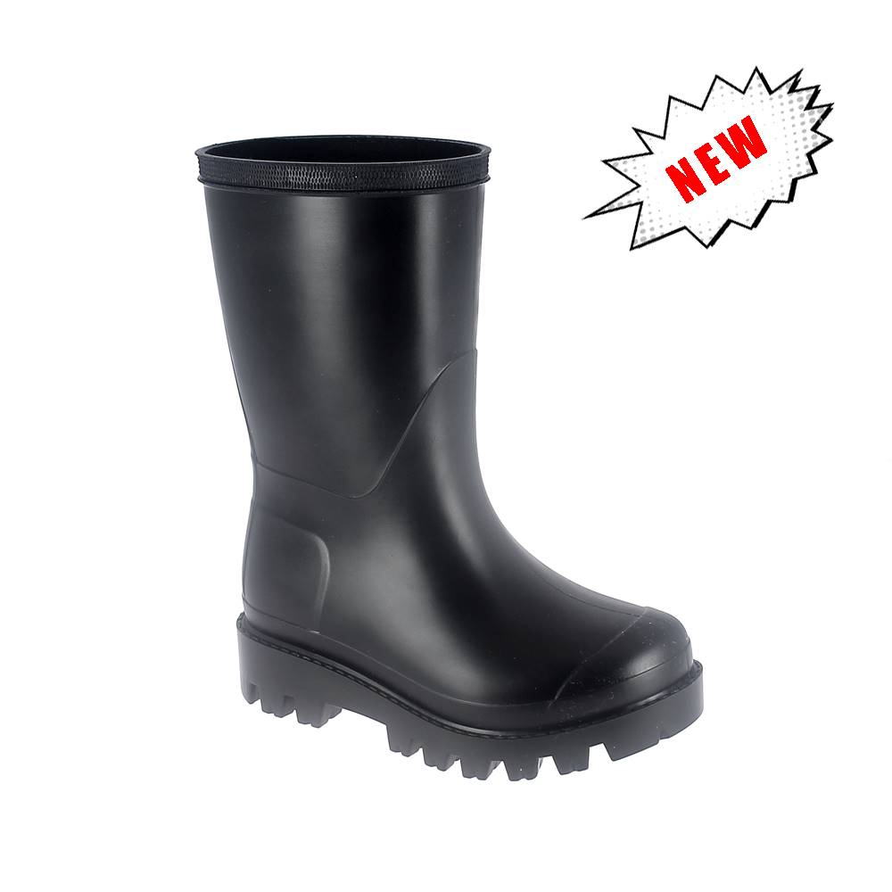 Children rainboot made of two-colour pvc with mat finish and lug type outsole
