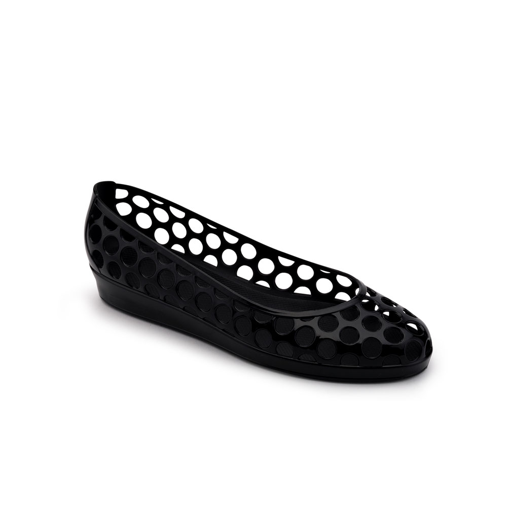 Solid colour Pvc Ballet shoe with circle shape perforation