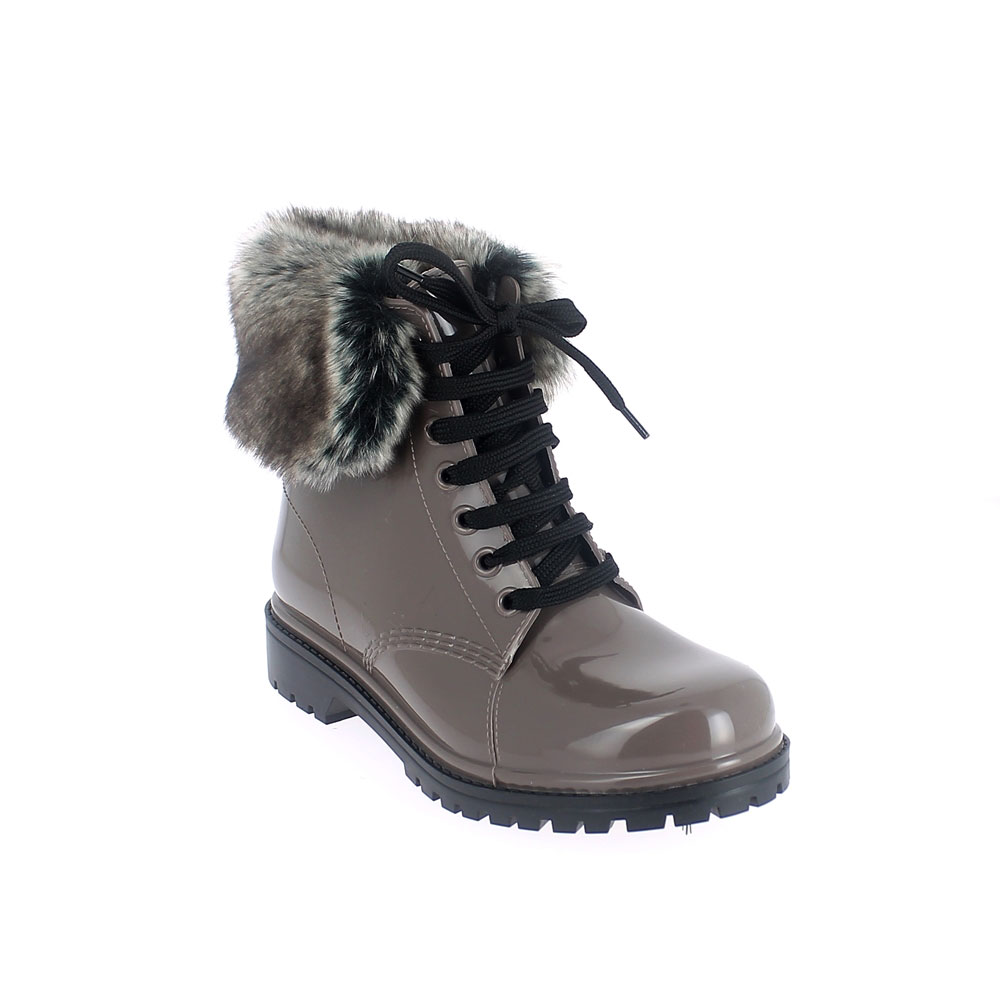 Short laced up boot in bright finish pvc with felt inner lining and synthetic fur
