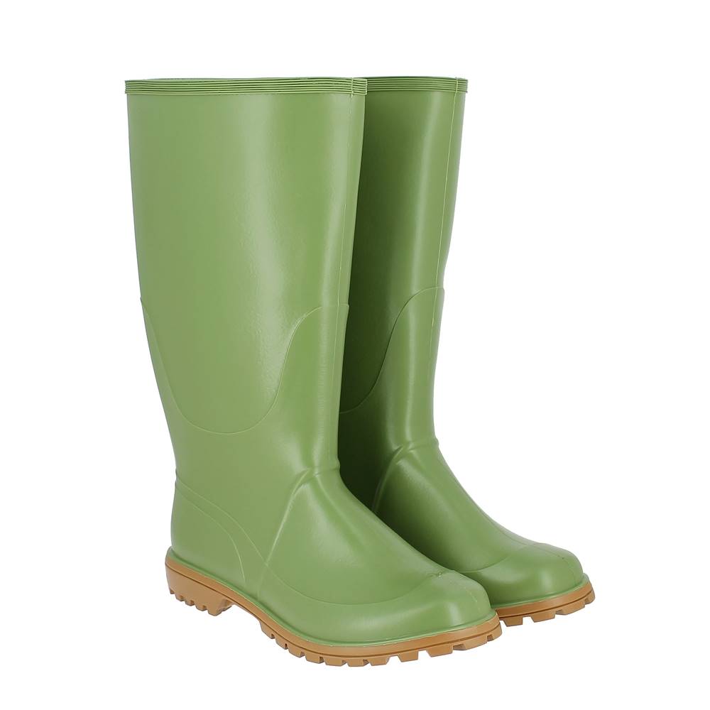 Pvc knee boot with lug outsole