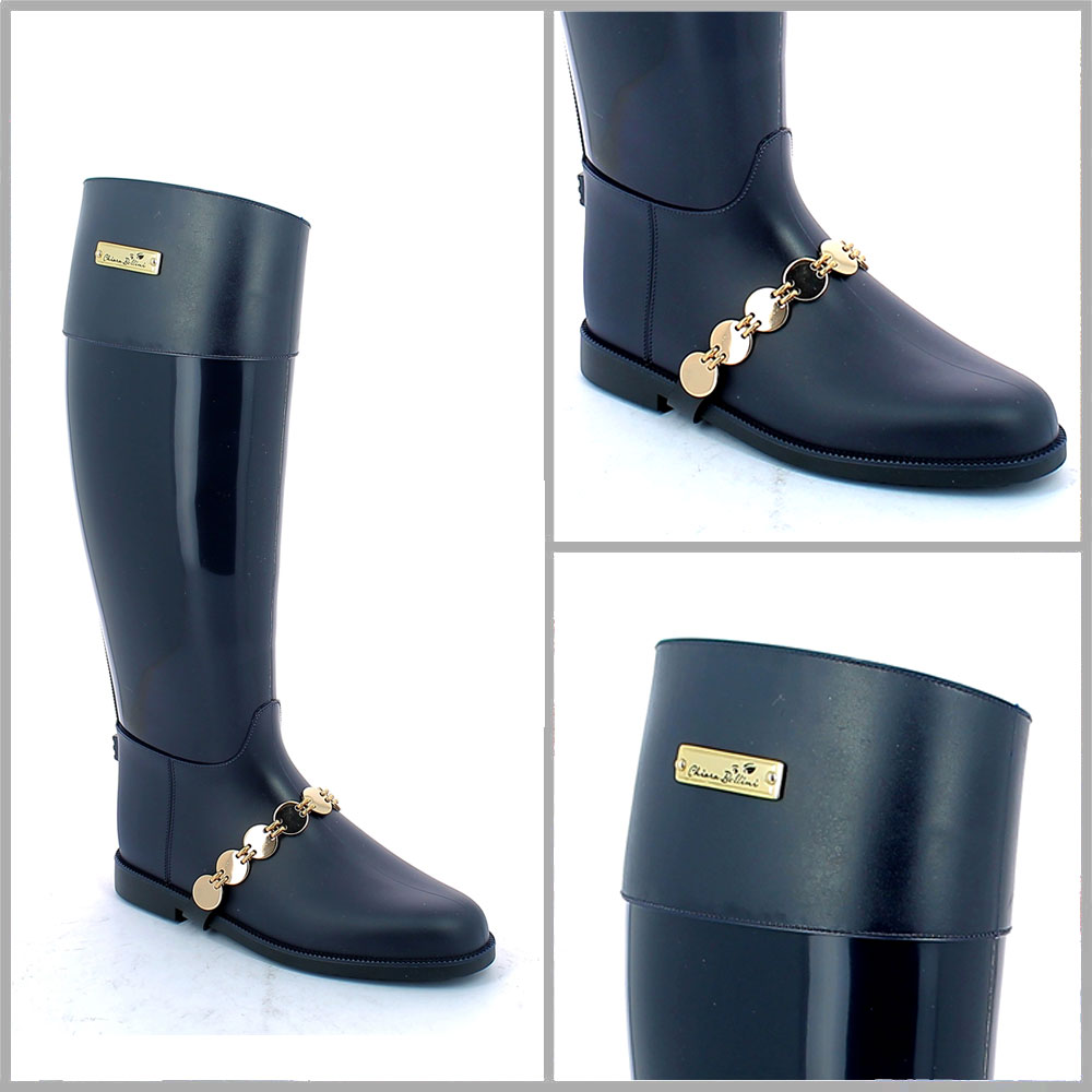 Imitation jewel stirrup with gold colour nickel free metal circles drawing on a pvc riding boot